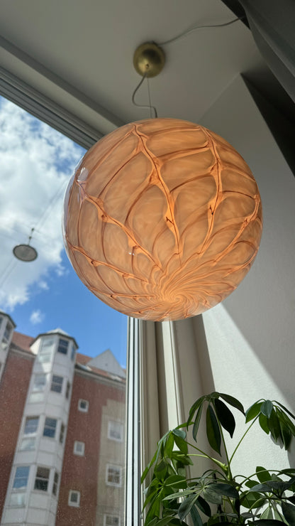 Pink Murano pendant, peacock swirl, 30 cm