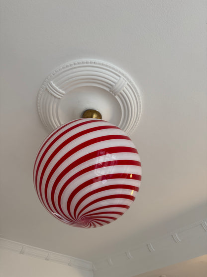 Smuk rød-stribet Murano pendel, 40 cm