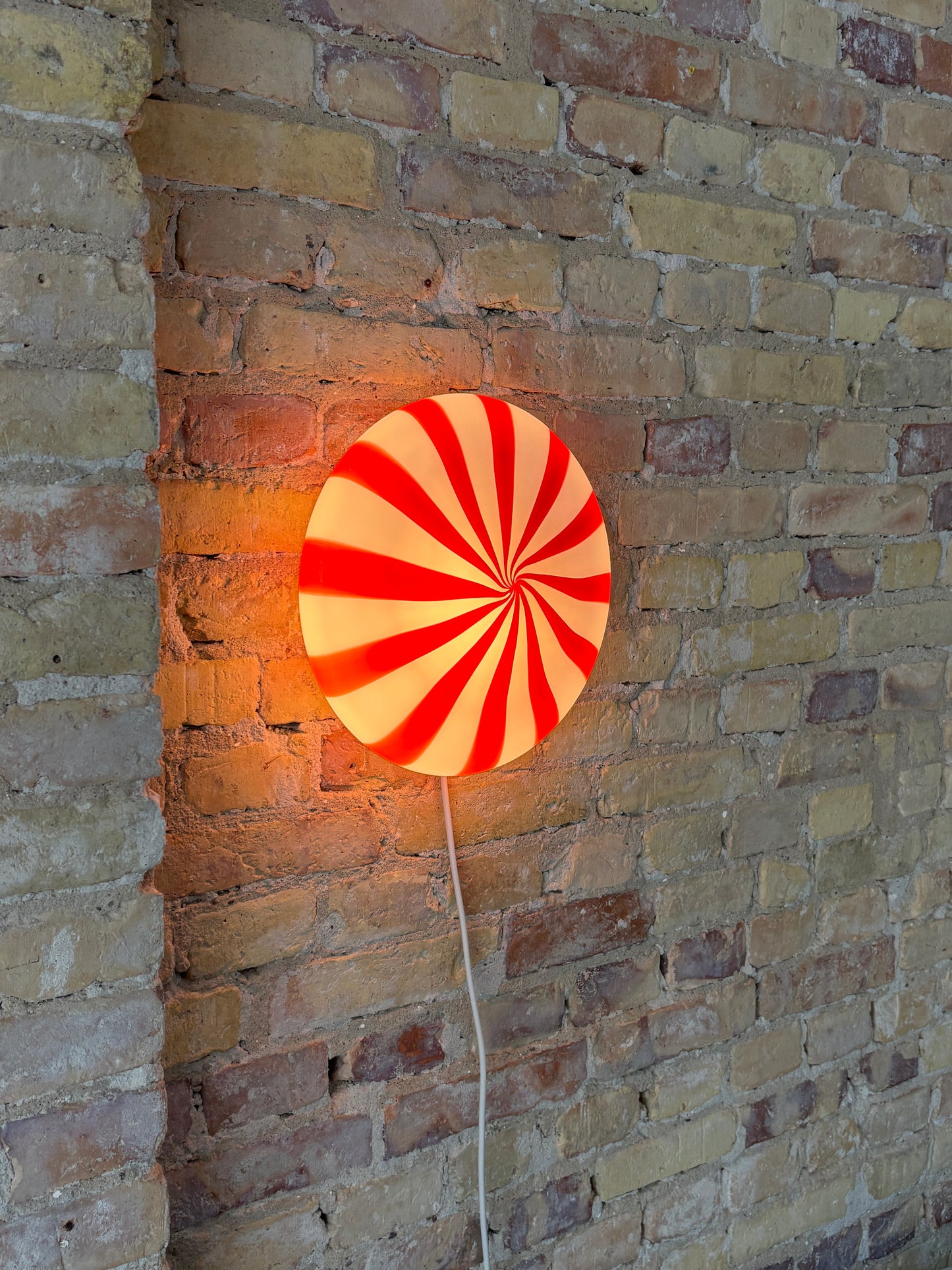 Rød stribet Murano plafond, 30 cm