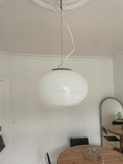 White elegant and rare Murano pendant, 40 cm