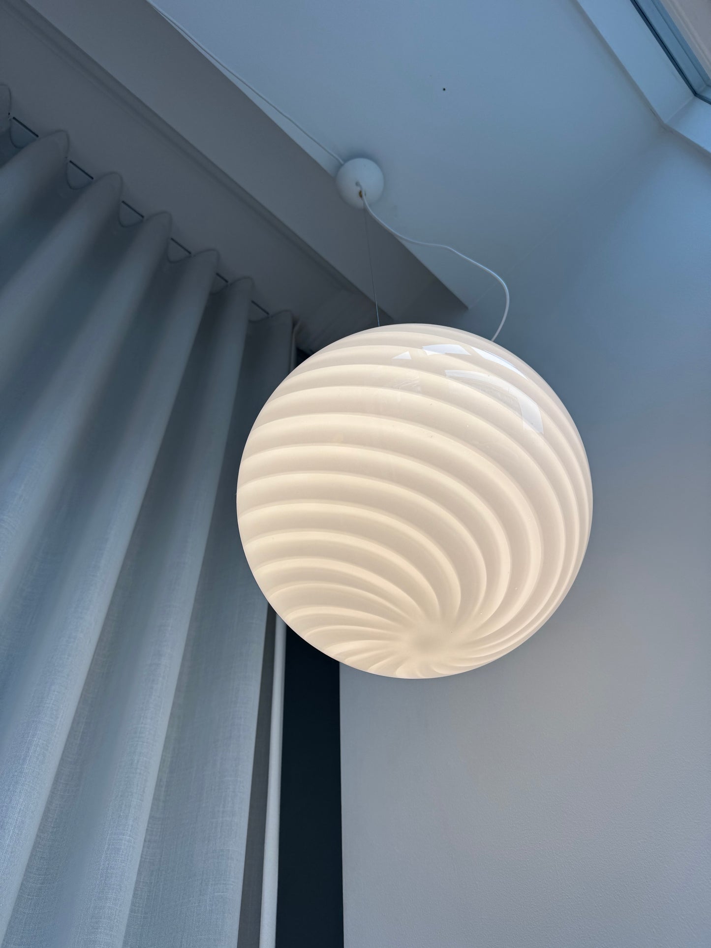 Klassisk hvid rund Murano pendel, 35 cm
