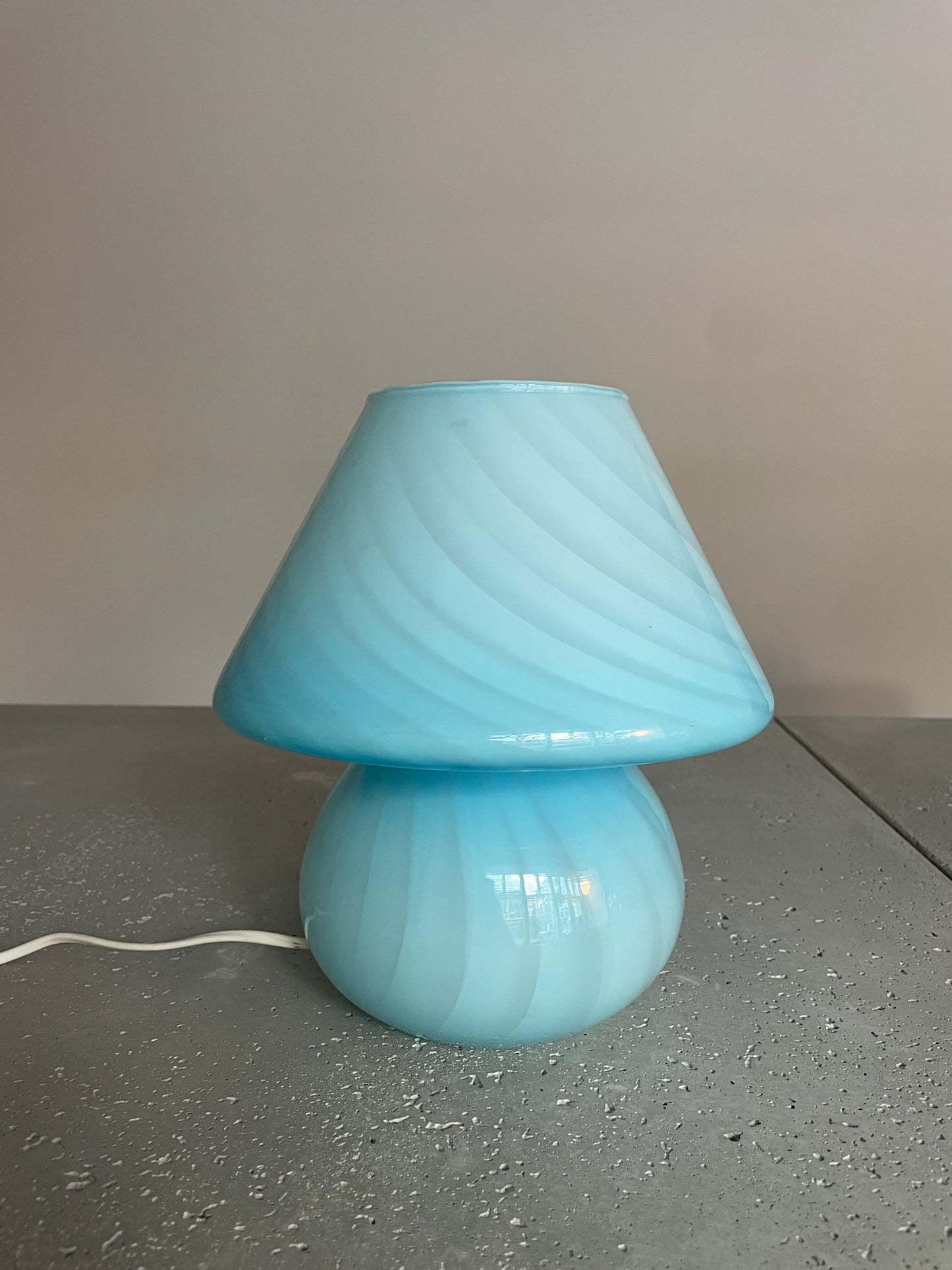 Light blue vintage Murano mushroom, 27 cm