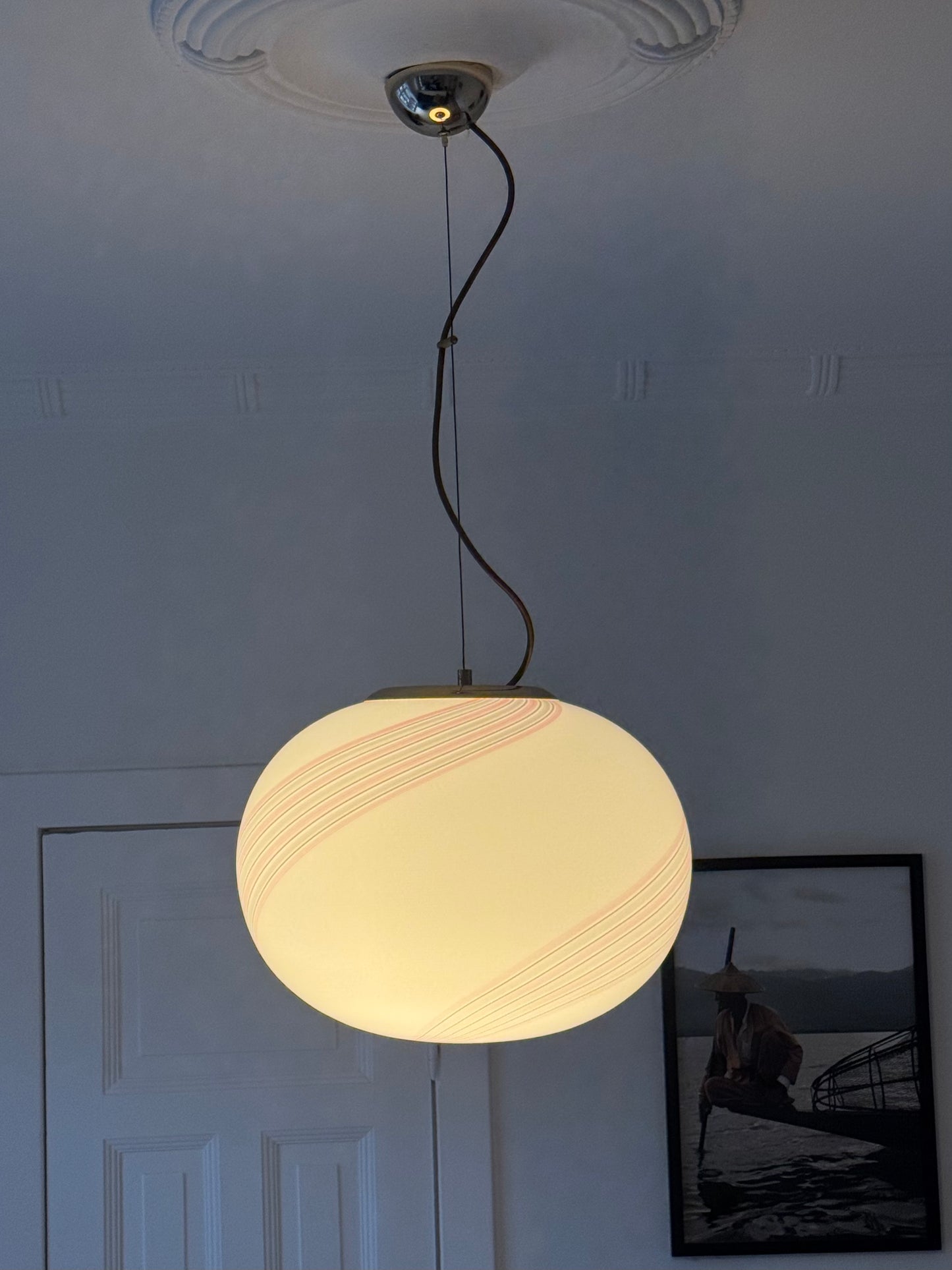 Vintage Murano hvid pendel med lyserød swirl, 40 cm