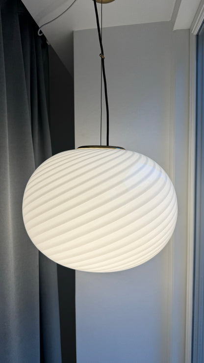 Murano white pendant with classic white swirl, 40 cm