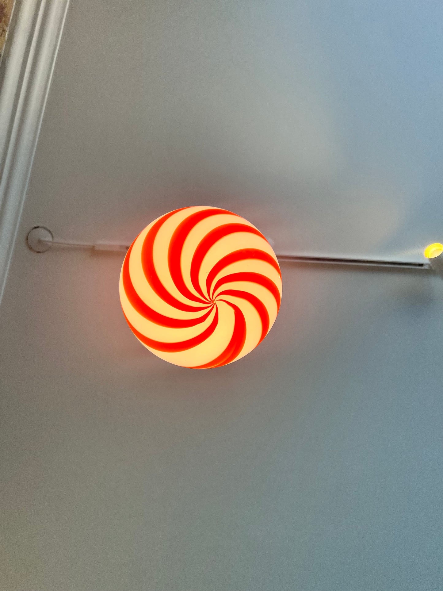 Red swirl Murano pendant lamp, 20 cm