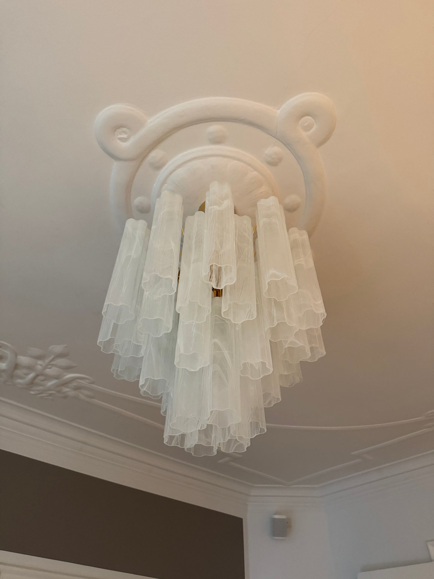 Murano lysekrone | Tuber | 36 glas | Hvid alabaster