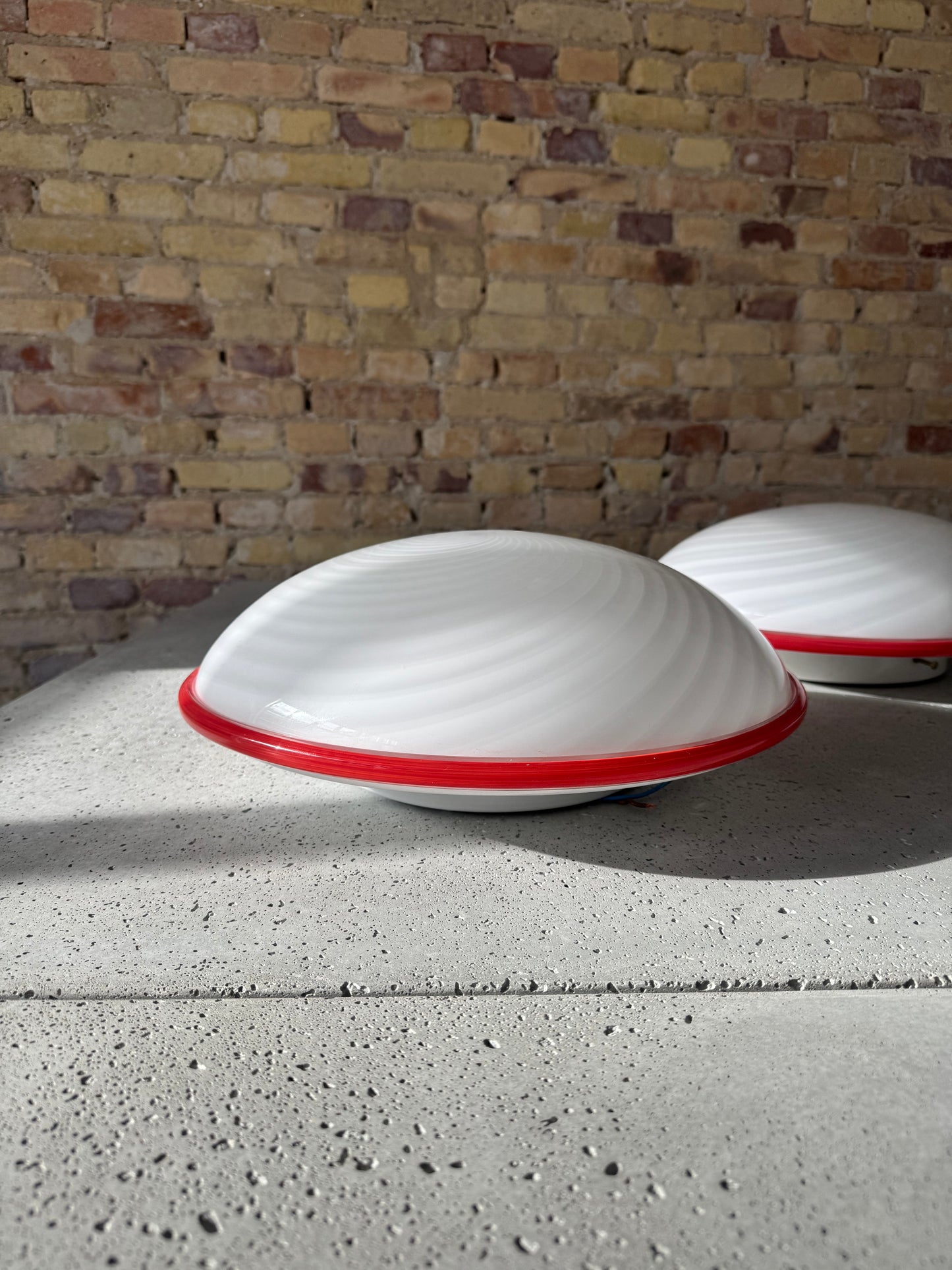 Beautiful Murano ceiling lamp with white swirl and red edge, 40 cm