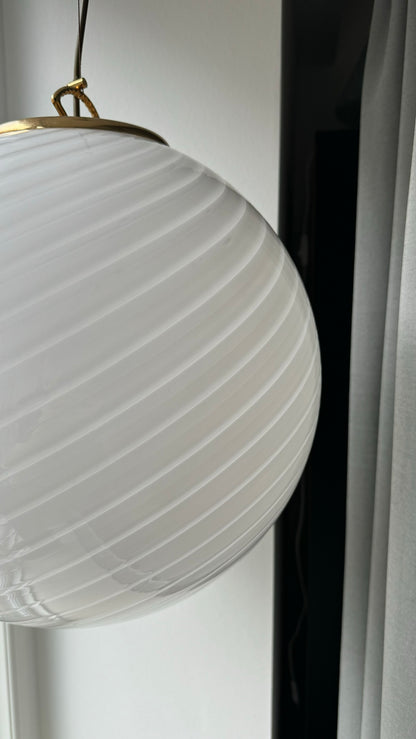 Murano pendant in white swirl, 40cm