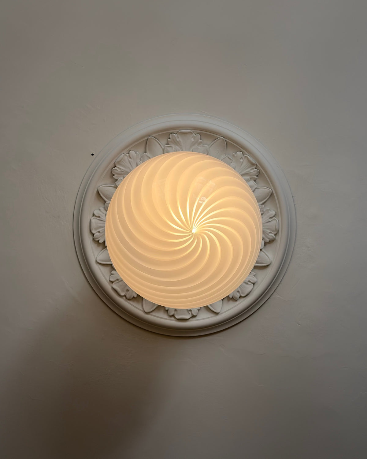 Murano loftlampe i lyseblå swirl, 40 cm