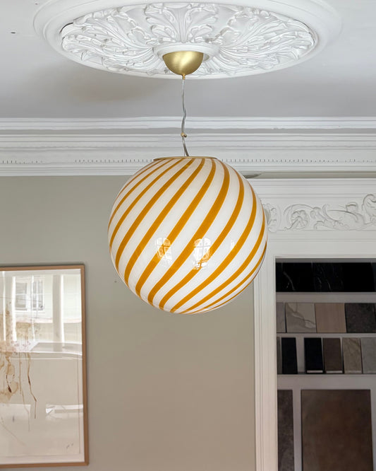 Large Murano candy pendant in yellow swirl, 40 cm