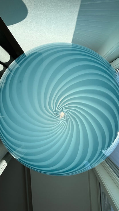 Murano round pendant with blue swirl and brass top, 40 cm