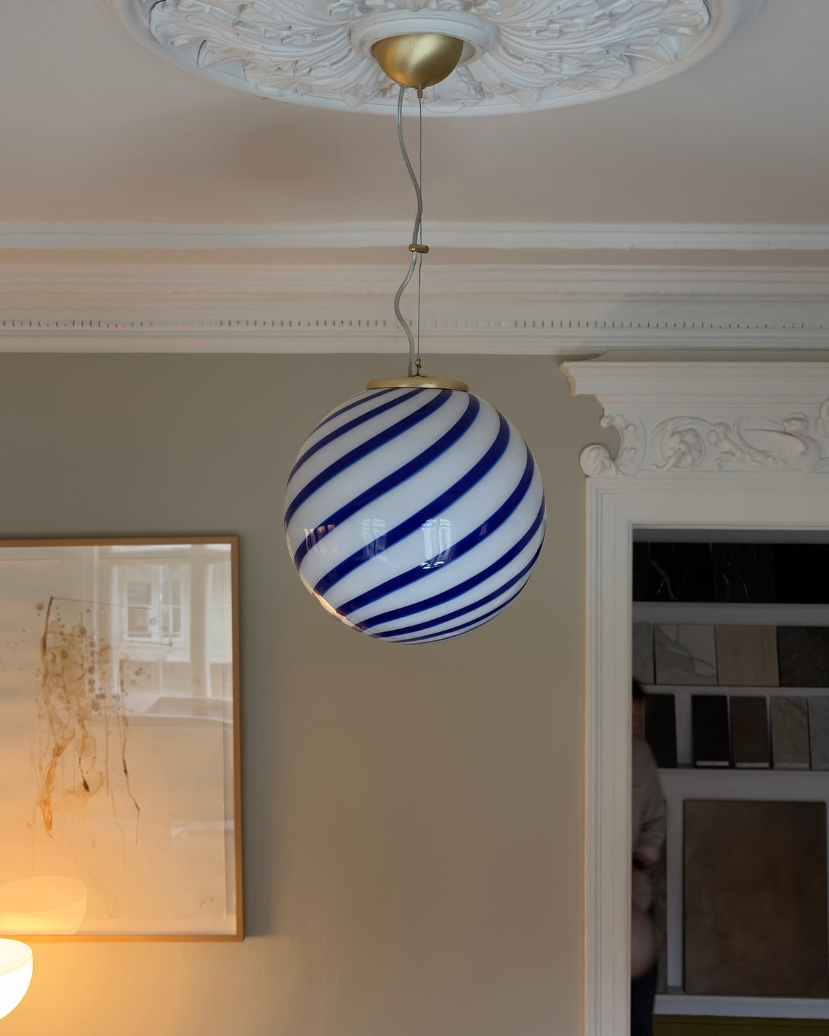 Blå swirl Murano pendel, 30 cm