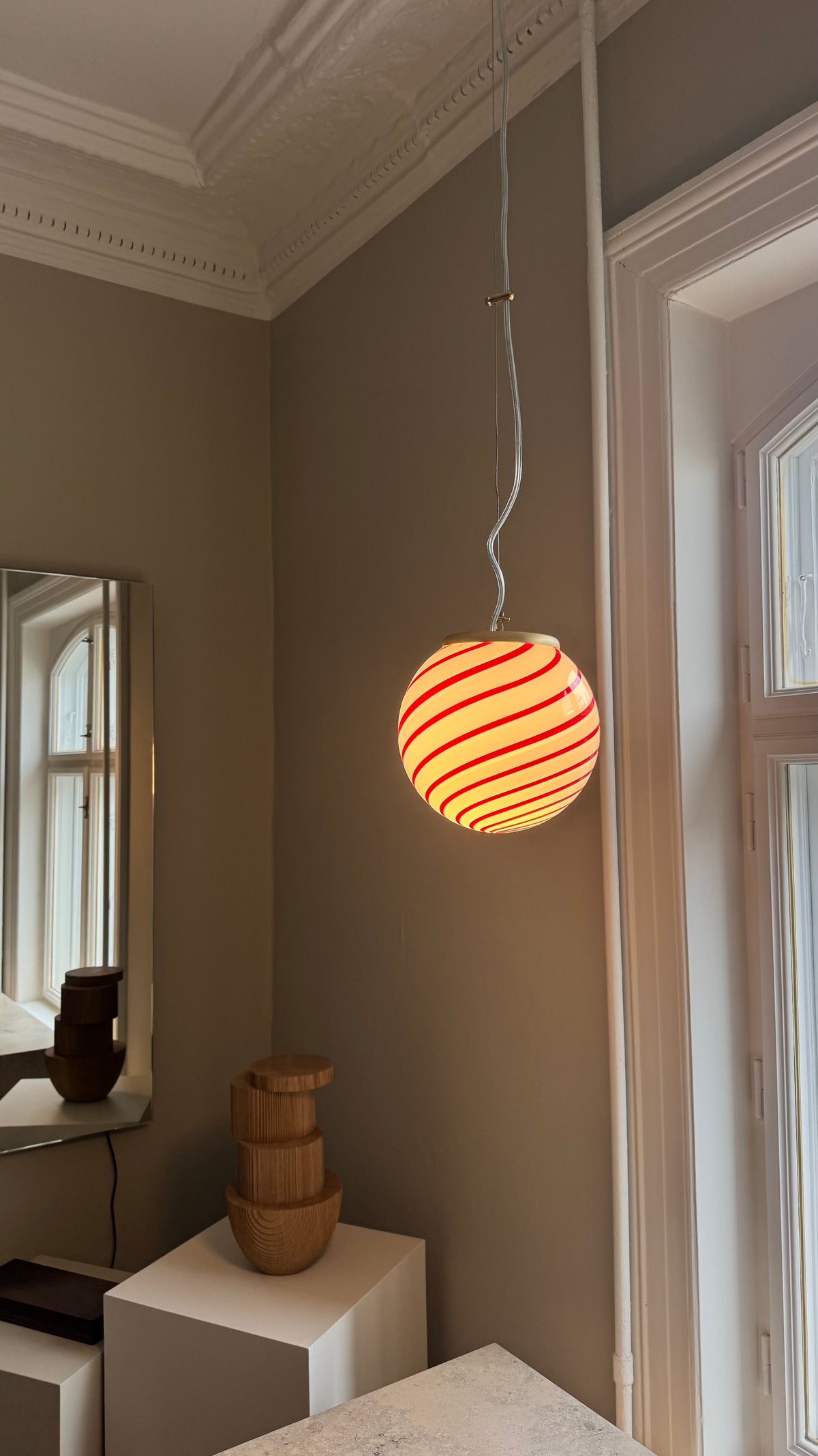Cherry swirl candy Murano pendel, 20 cm